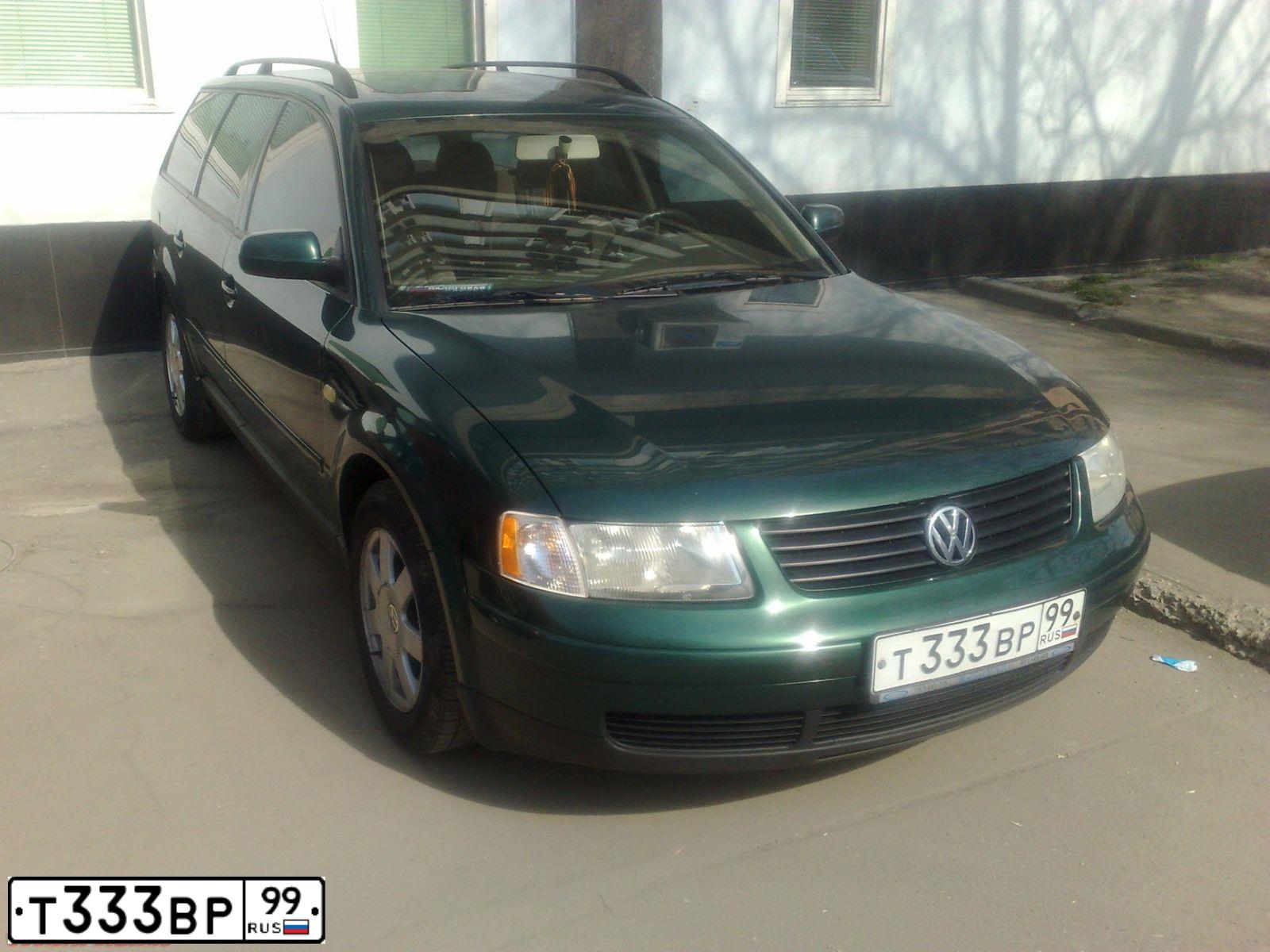 Фото автомобиля VOLKSWAGEN PASSAT, 1999 — госномер Р066НА67. Цвет: ЗЕЛЕНЫЙ