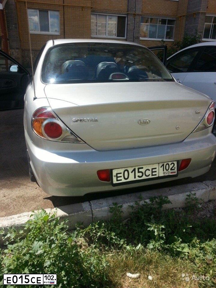 Фото автомобиля KIA SPECTRA, 2008 — госномер Е015СЕ102. Цвет: АЛМАЗНОЕ СЕРЕБРО