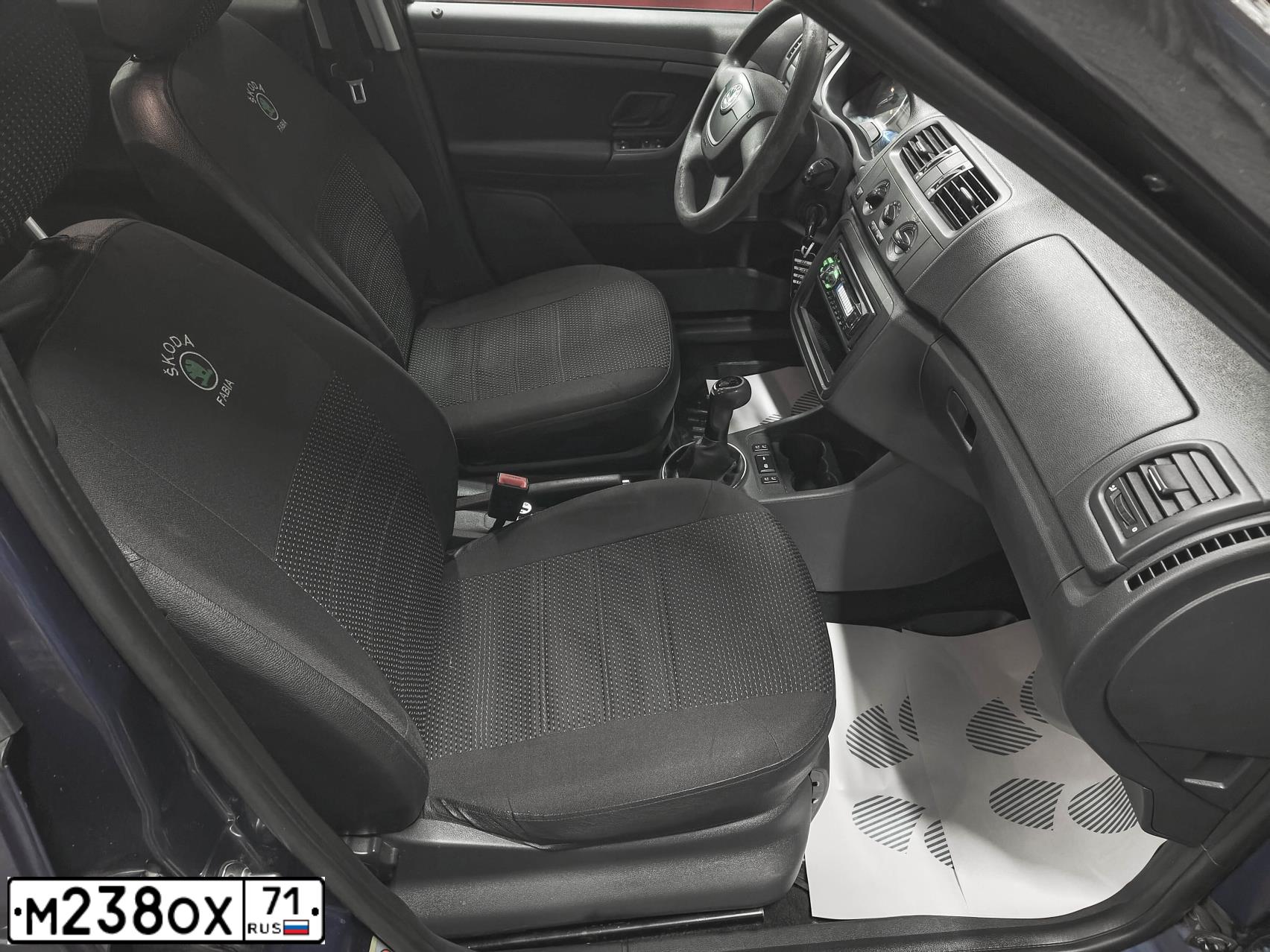 Фото автомобиля SKODA FABIA, 2012 — госномер М238ОХ71. Цвет: ТЕМНО-СИНИЙ