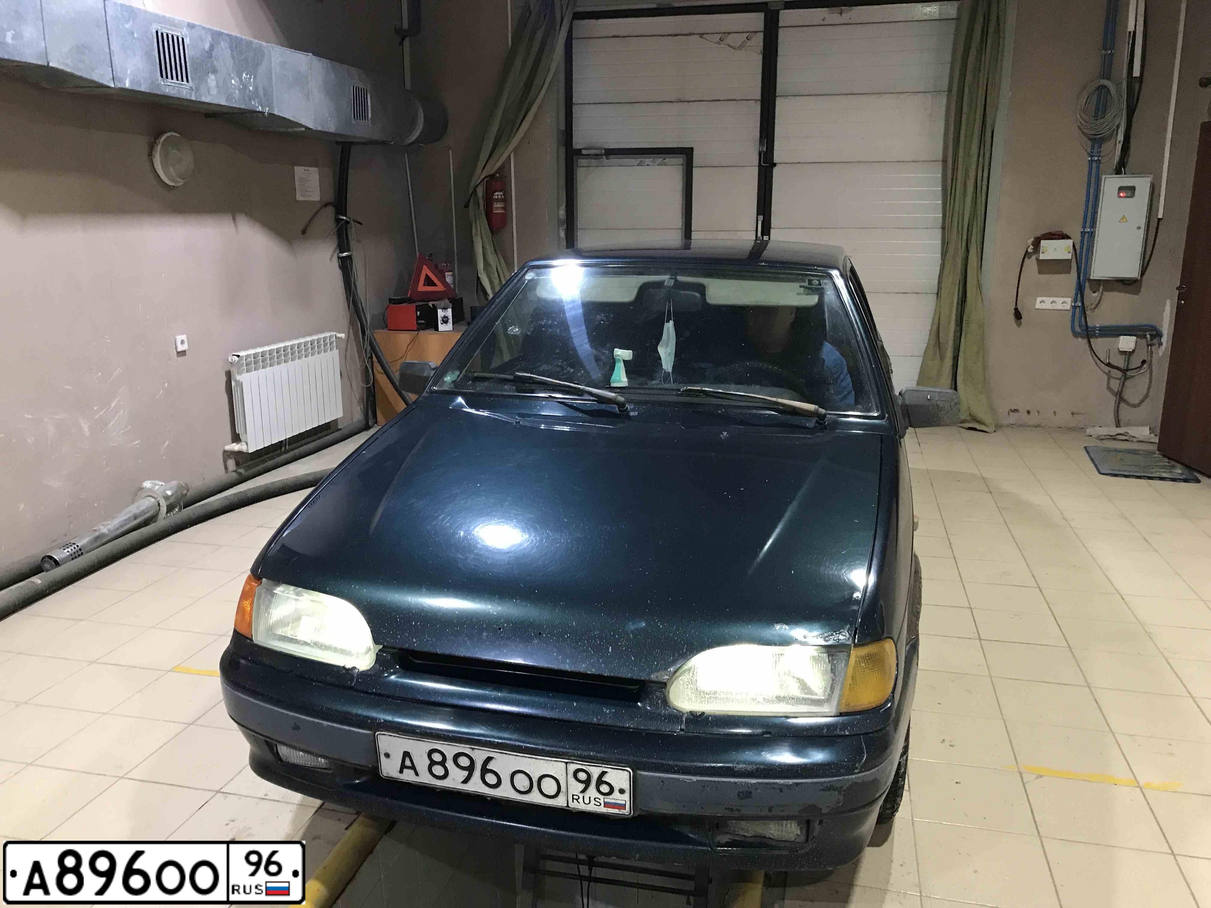 Фото автомобиля LADA 2114 SAMARA, 2007 — госномер А896ОО96. Цвет: ТЕМНО-ЗЕЛЕНЫЙ