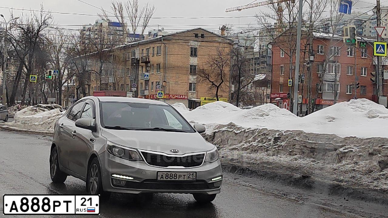 Фото автомобиля BMW SERIE 5 GT, 2010 — госномер А888РТ21. Цвет: Белый