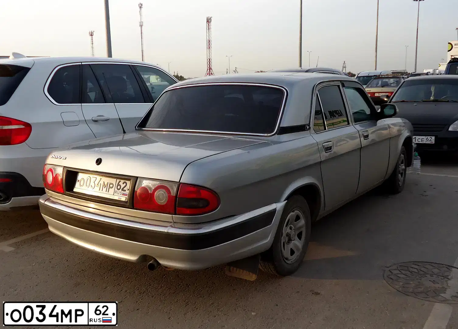 Фото автомобиля GAZ 3110 WOLGA, 2008 — госномер О034МР62. Цвет: СЕРЕБРИСТЫЙ