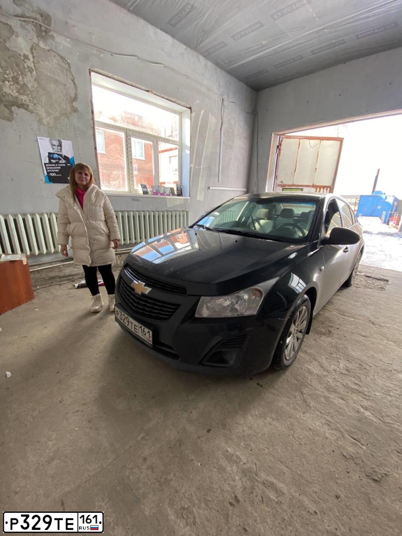 Фото автомобиля CHEVROLET CRUZE, 2013 — госномер О606ХА46. Цвет: ЧЕРНЫЙ