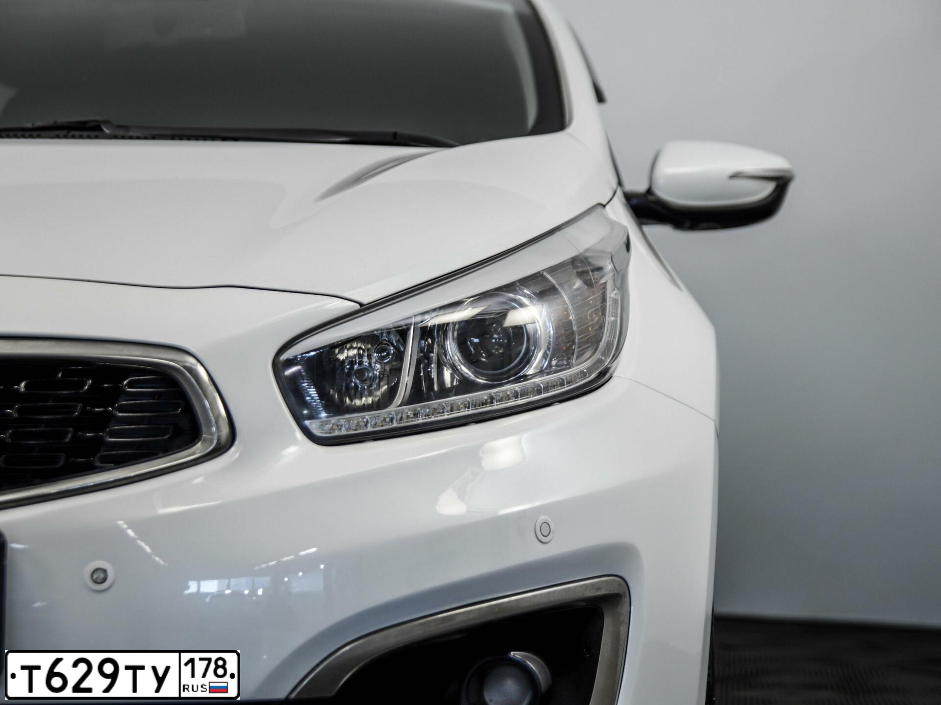 Фото автомобиля KIA CEED, 2015 — госномер Е937РН08