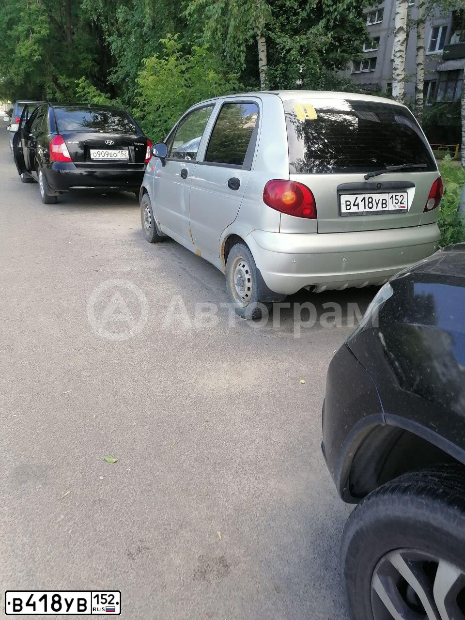 Фото автомобиля DAEWOO MATIZ, 2009 — госномер В418УВ152. Цвет: СВЕТЛО-СЕРЫЙ