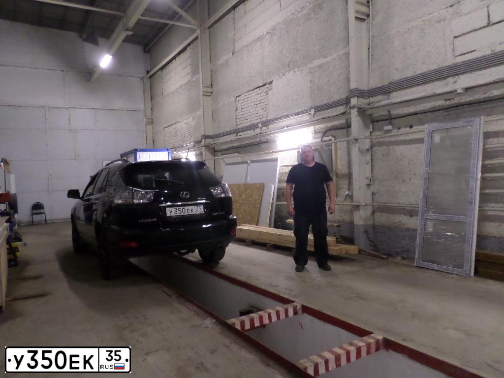 Фото автомобиля LEXUS RX, 2008 — госномер Р973КЕ977. Цвет: ЧЕРНЫЙ