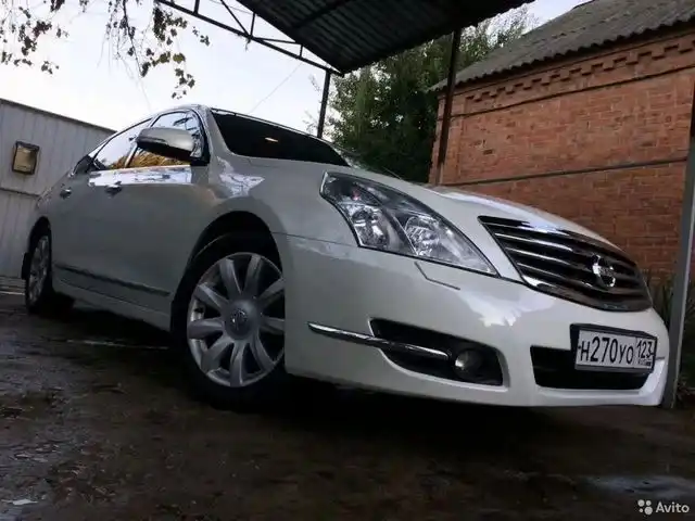 Фото автомобиля NISSAN TEANA, 2008 — госномер А777МО01. Цвет: Белый