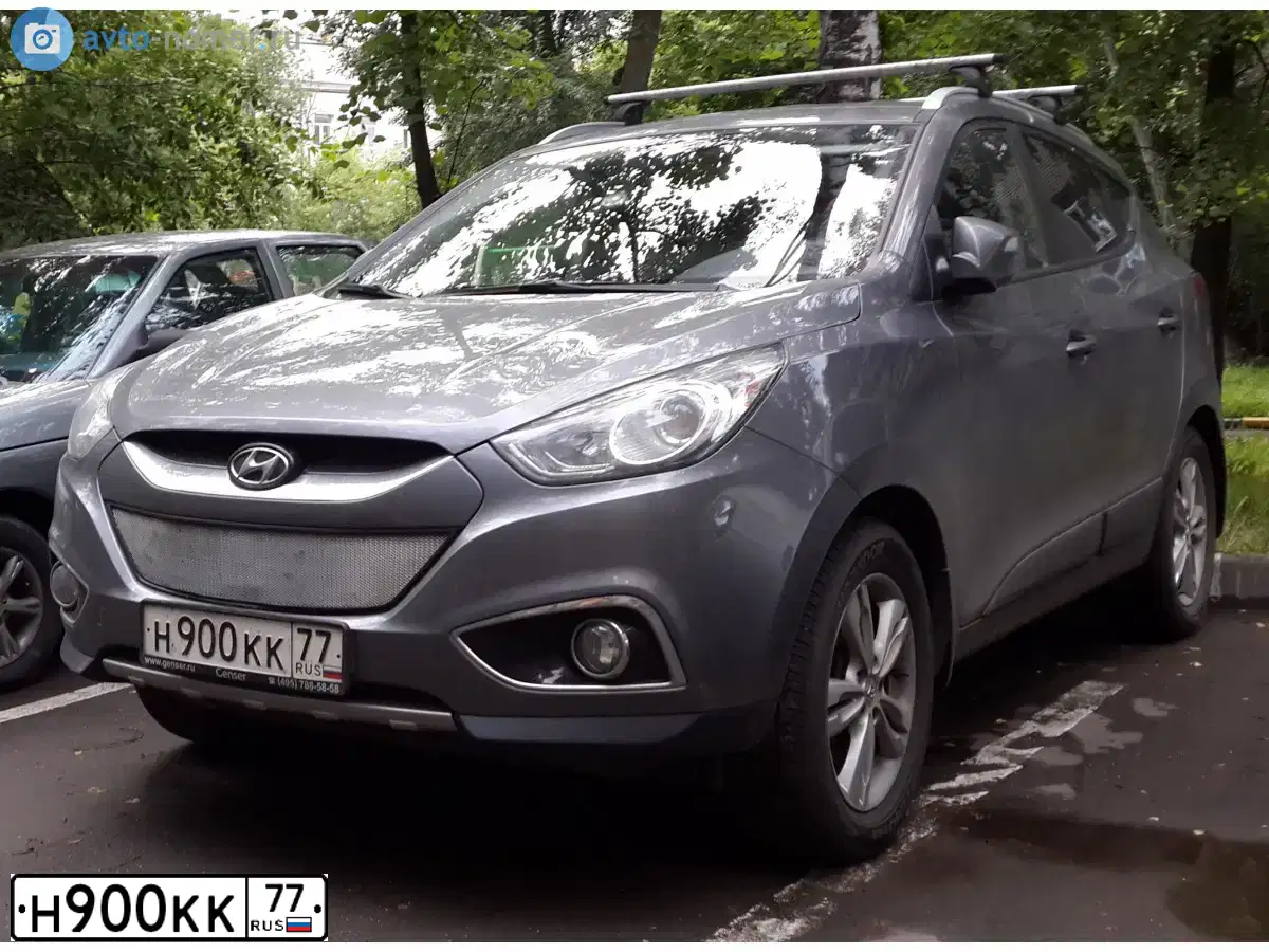 Фото автомобиля HYUNDAI IX35, 2013 — госномер А523КУ156. Цвет: Серый