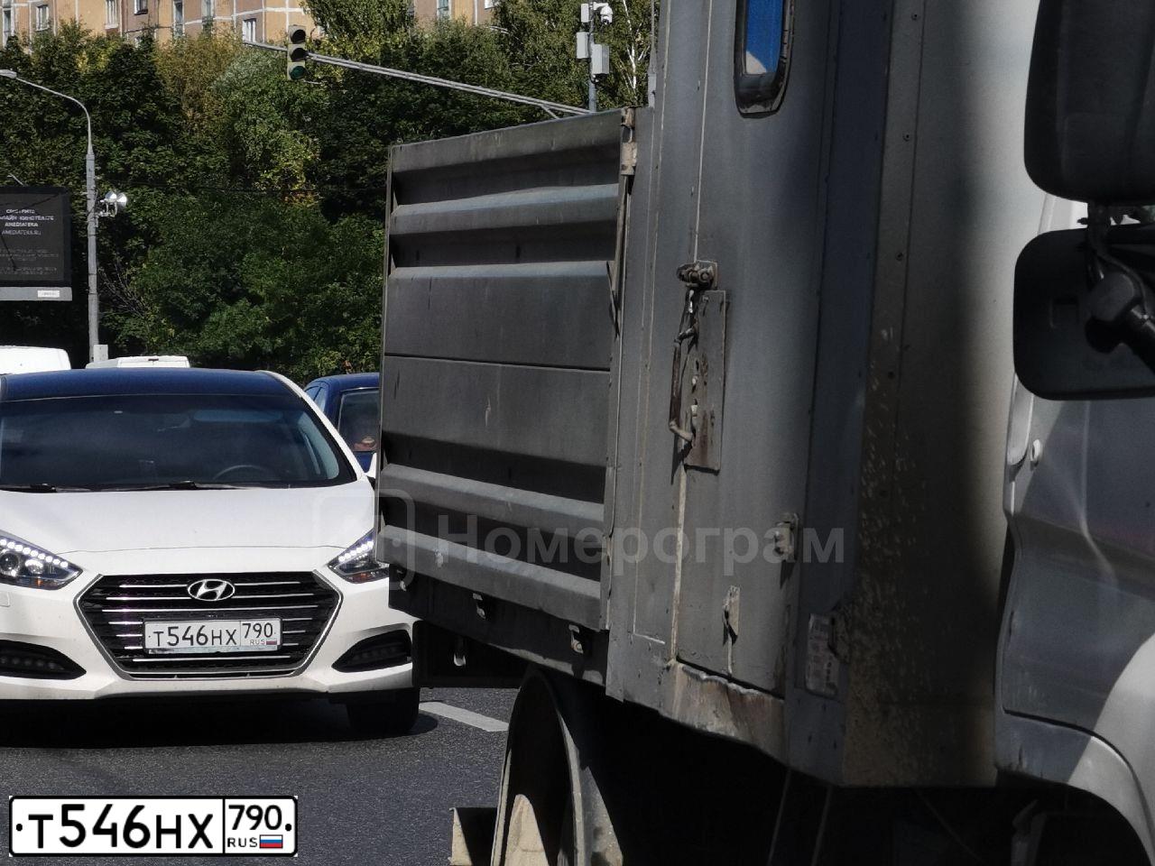 Фото автомобиля HYUNDAI I40, 2016 — госномер Р618ВЕ44. Цвет: БЕЛЫЙ ЧЕРНЫЙ