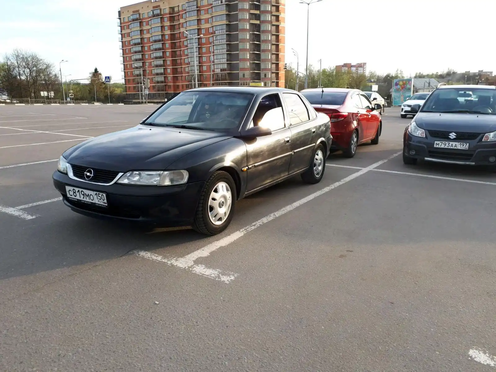 Фото автомобиля SUZUKI SX 4, 2010 — госномер М793АА197. Цвет: СЕРЫЙ