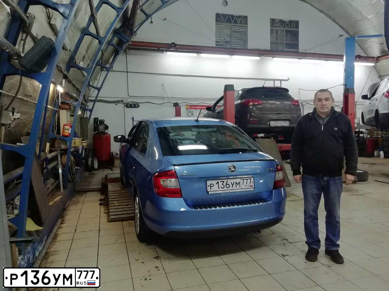 Фото автомобиля SKODA RAPID, 2016 — госномер О287ОА790. Цвет: синий