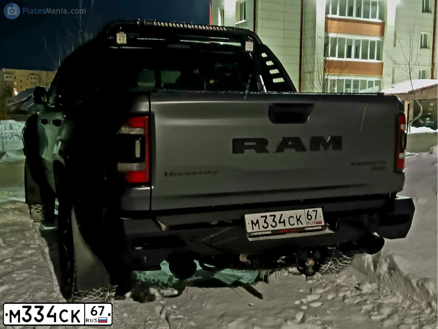 Фото автомобиля RAM 1500 TRX, 2023 — госномер М334СК67. Цвет: СЕРЫЙ