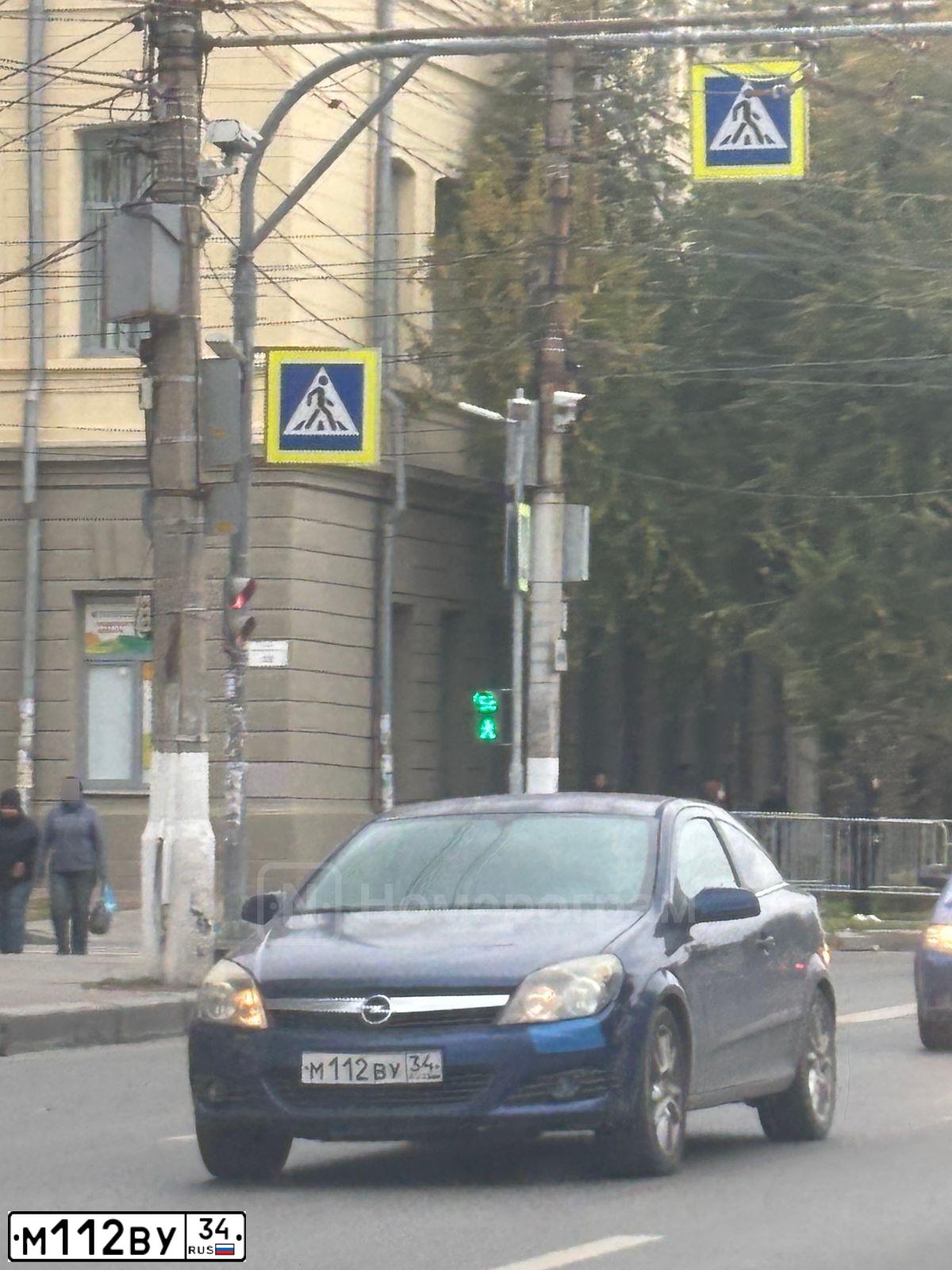 Фото автомобиля HYUNDAI SOLARIS, 2013 — госномер С974ХУ39. Цвет: БЕЛЫЙ