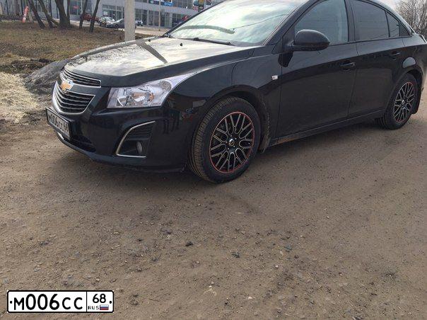 Фото автомобиля CHEVROLET CRUZE, 2013 — госномер У498ТМ62. Цвет: ЧЕРНЫЙ МЕТАЛЛИК
