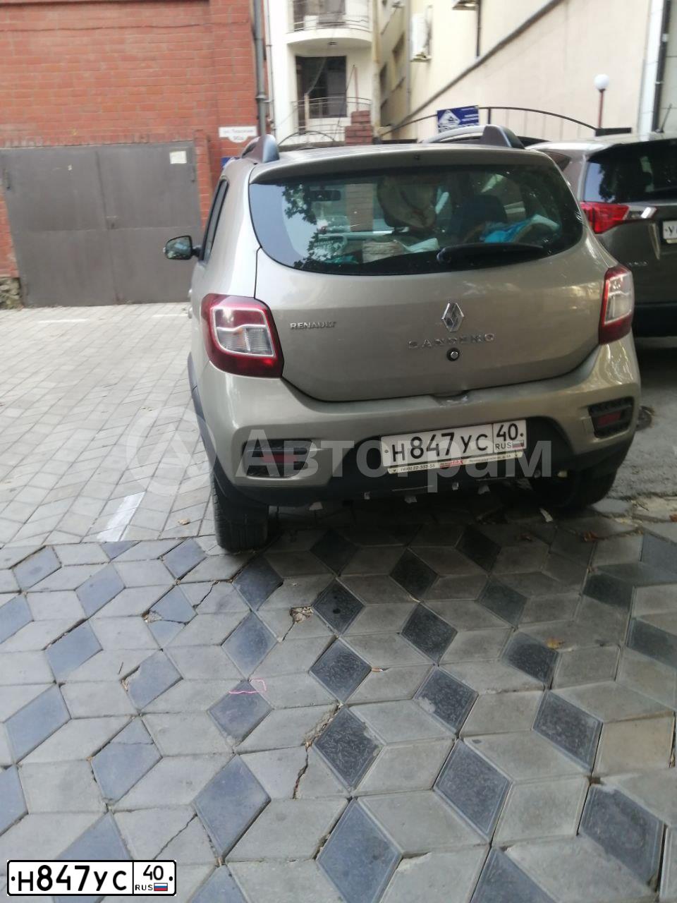 Фото автомобиля RENAULT SANDERO, 2016 — госномер Н847УС40. Цвет: БЕЖЕВЫЙ