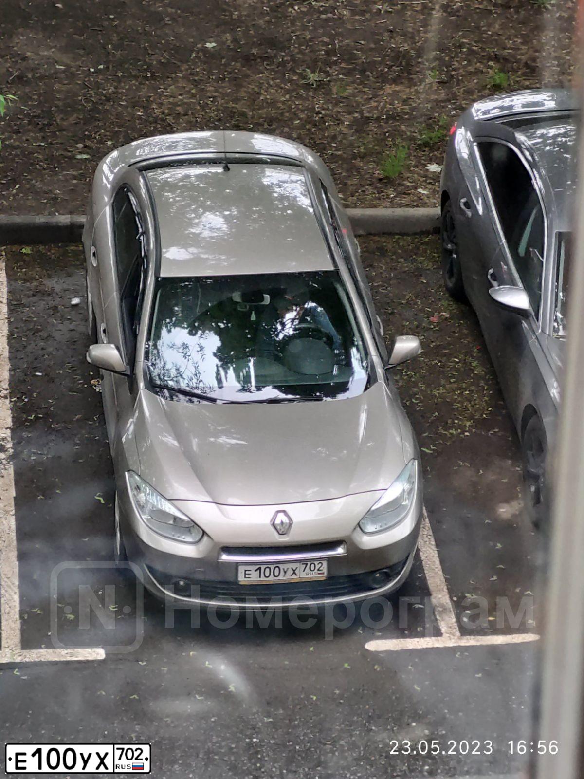 Фото автомобиля RENAULT FLUENCE, 2011 — госномер М101ЕМ71. Цвет: БЕЖЕВЫЙ