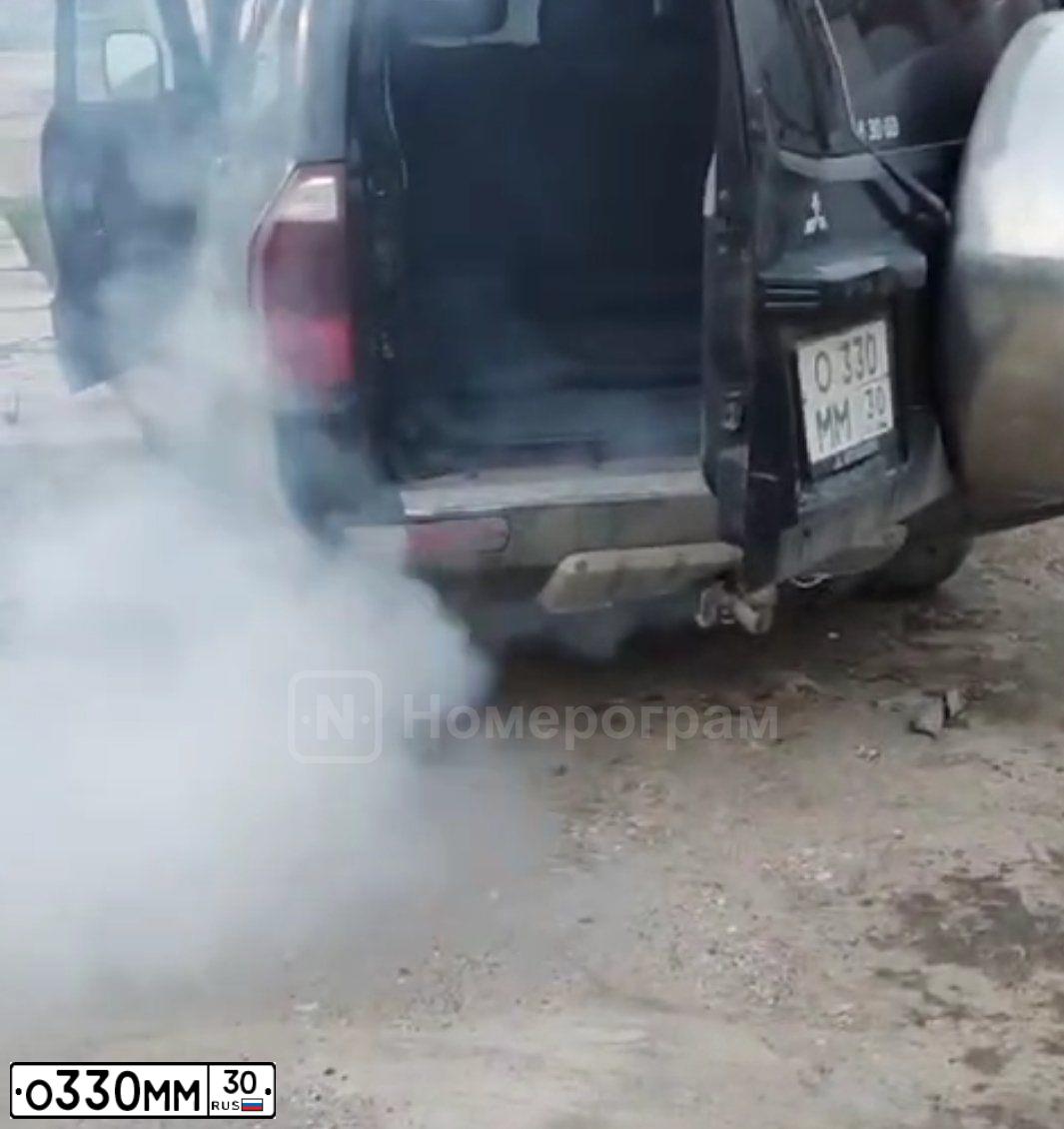 Фото автомобиля MITSUBISHI PAJERO, 2005 — госномер С700УН97. Цвет: ЧЕРНЫЙ