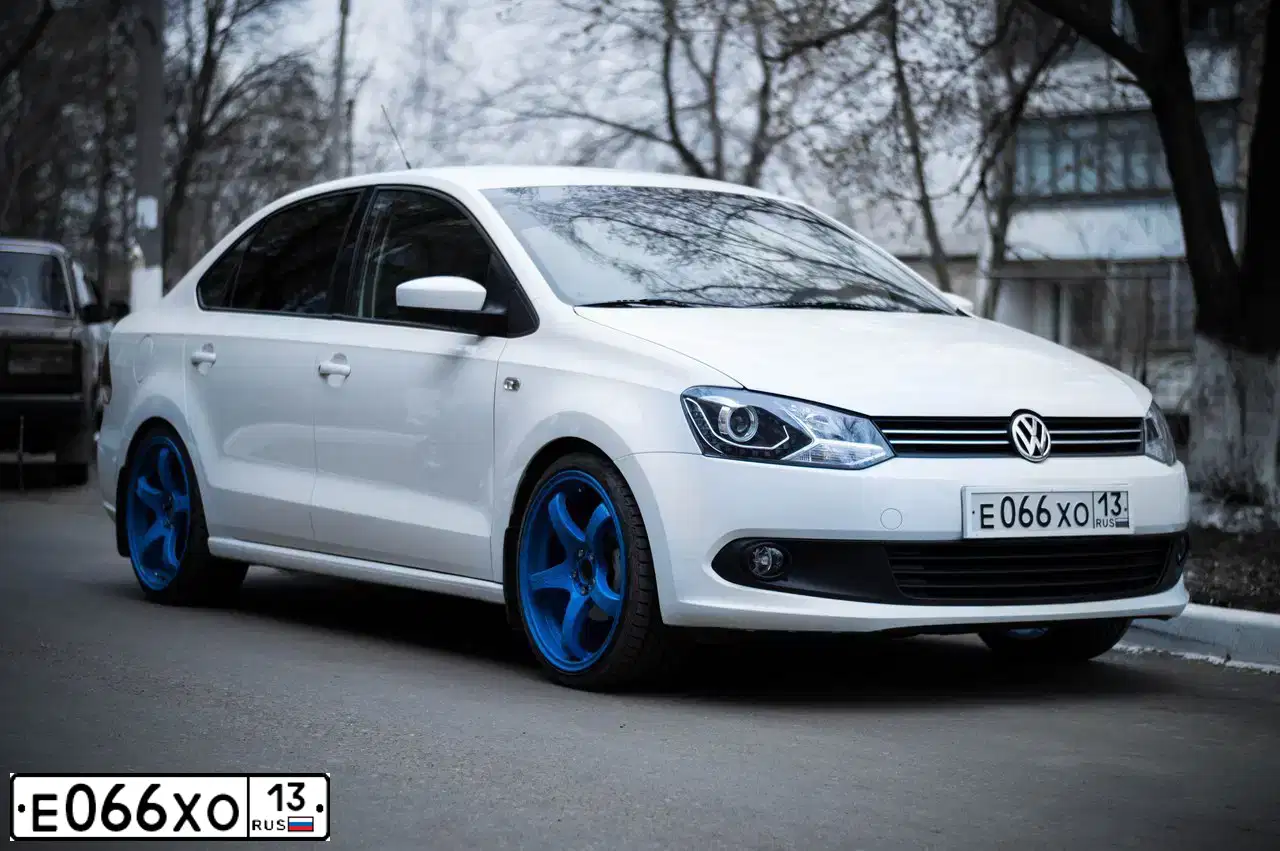 Фото автомобиля VOLKSWAGEN POLO, 2012 — госномер С626ВК152. Цвет: БЕЛЫЙ