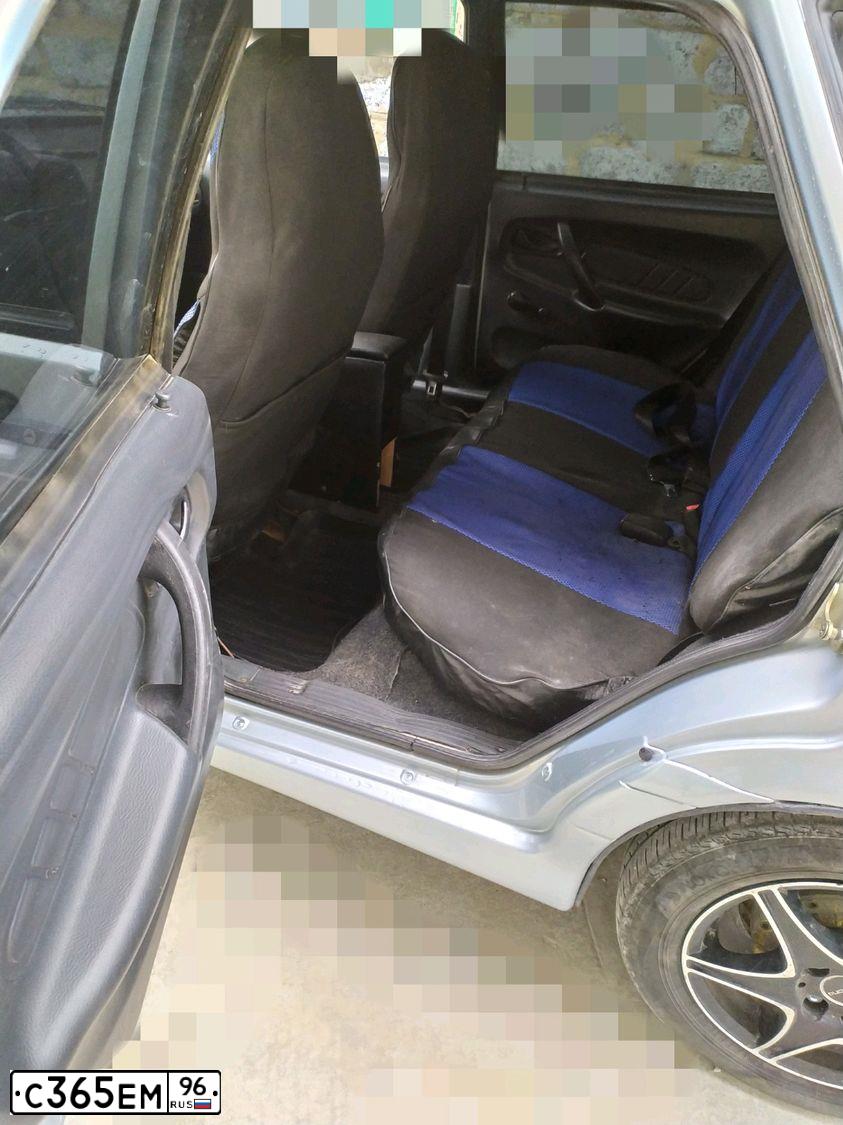Фото автомобиля LADA 2115 SAMARA, 2005 — госномер С365ЕМ96. Цвет: СЕРЕБРИСТО-ЖЕЛТО-ГОЛУБОЙ