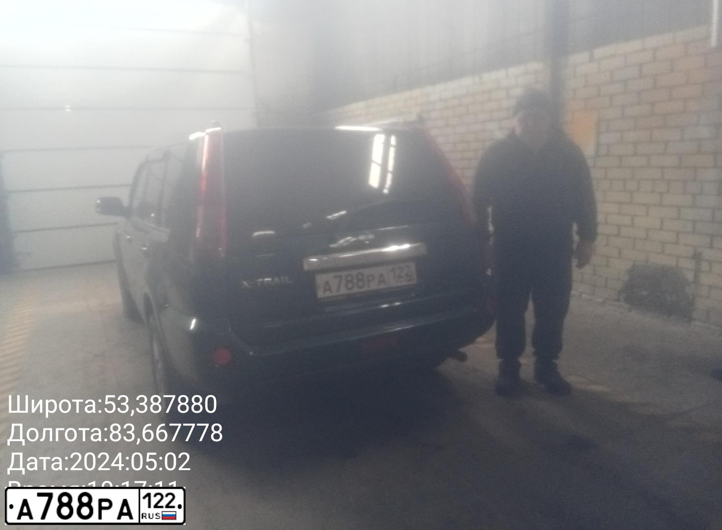 Фото автомобиля NISSAN X-TRAIL, 2004 — госномер С001ОМ35. Цвет: ЗЕЛЕНЫЙ