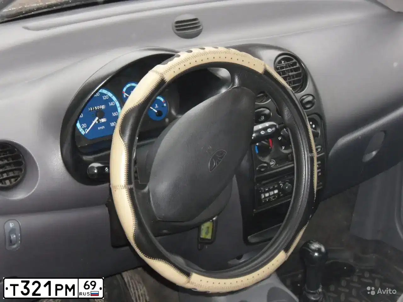Фото автомобиля DAEWOO MATIZ, 2010 — госномер Т321РМ69. Цвет: СЕРЕБРИСТЫЙ