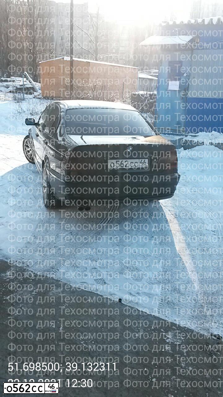 Фото автомобиля БМВ 318, 2000 — госномер У705РХ48. Цвет: ЧЕРНЫЙ