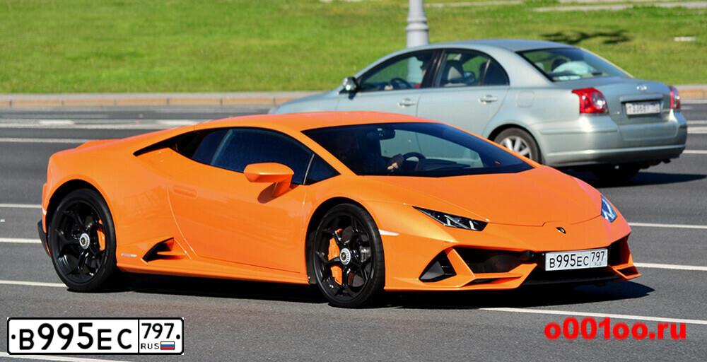 Фото автомобиля LAMBORGHINI HURACAN, 2019 — госномер В995ЕС797. Цвет: Оранжевый