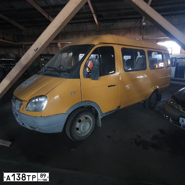 Фото автомобиля GAZ 3221 GAZEL, 2004 — госномер А138ТР89. Цвет: Золотисто-желтый