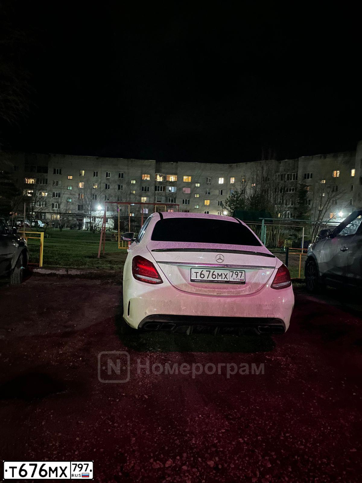 Фото автомобиля MERCEDES C-KLASSE, 2017 — госномер Т676МХ797. Цвет: Белый