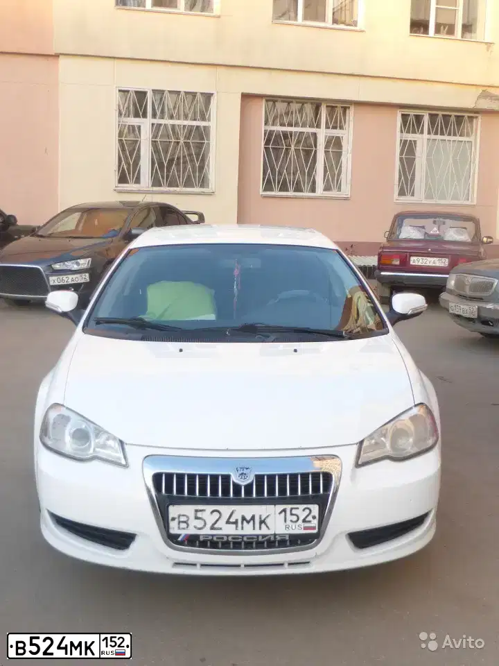 Фото автомобиля VOLGA SIBER, 2010 — госномер В524МК152. Цвет: Белый