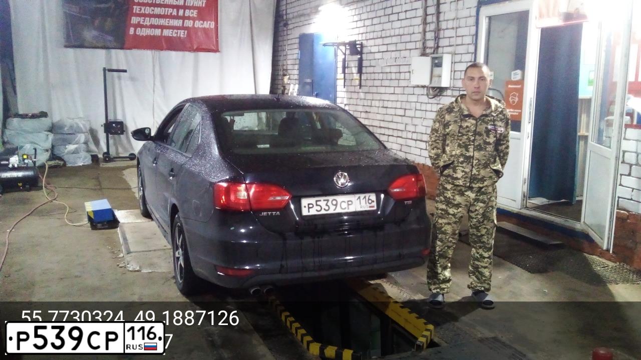 Фото автомобиля VOLKSWAGEN JETTA, 2012 — госномер Р539СР116. Цвет: ЧЕРНЫЙ