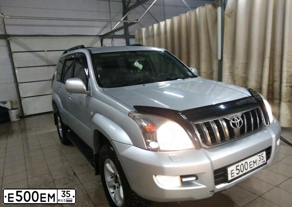Фото автомобиля TOYOTA LANDCRUISER 200, 2019 — госномер Е500ЕМ35