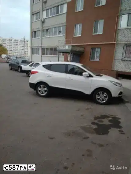Фото автомобиля LADA 2170 PRIORA, 2007 — госномер Х337ОК64. Цвет: СЕРЕБРИСТЫЙ