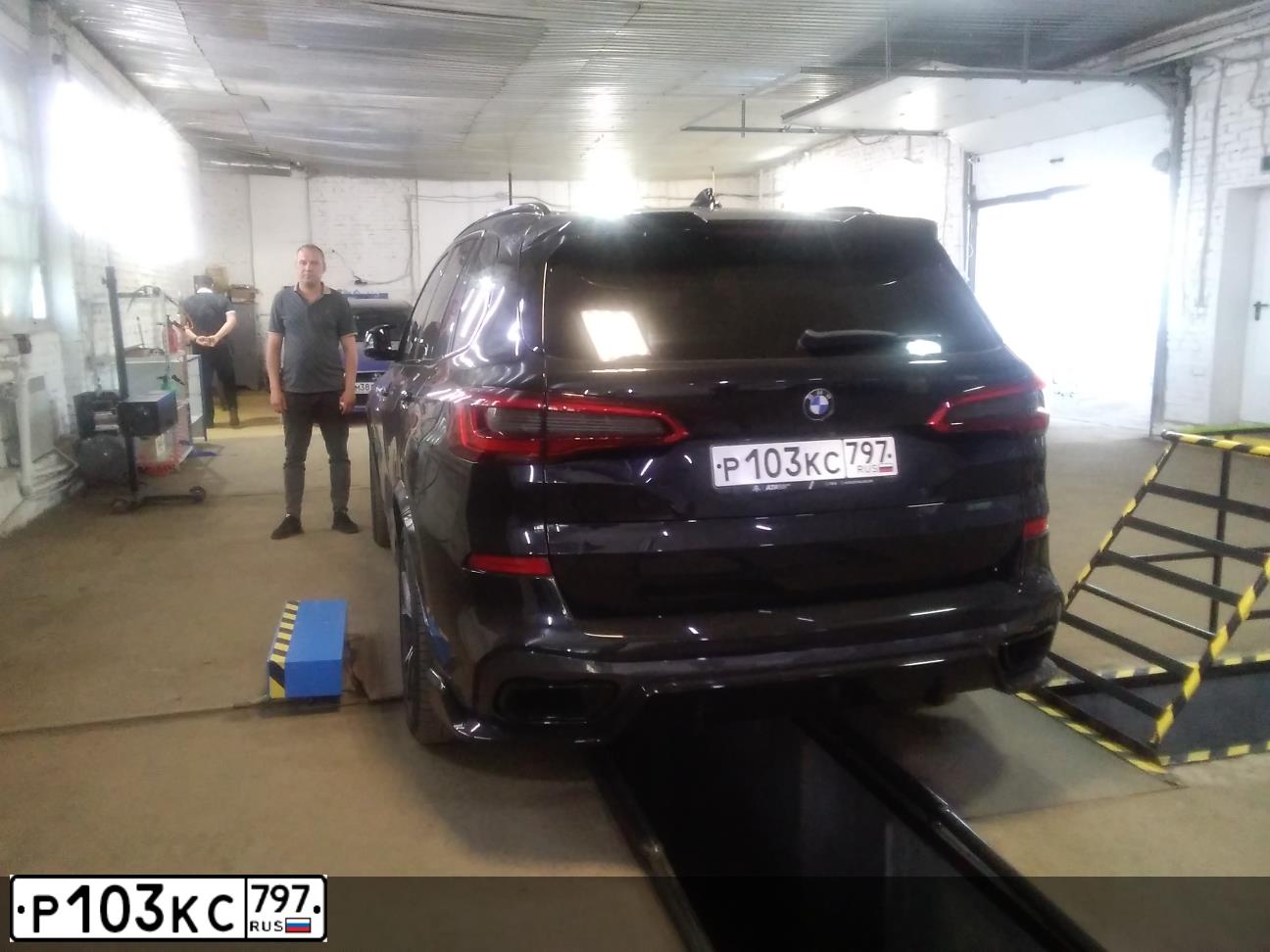 Фото автомобиля BMW X5, 2019 — госномер Р103КС797
