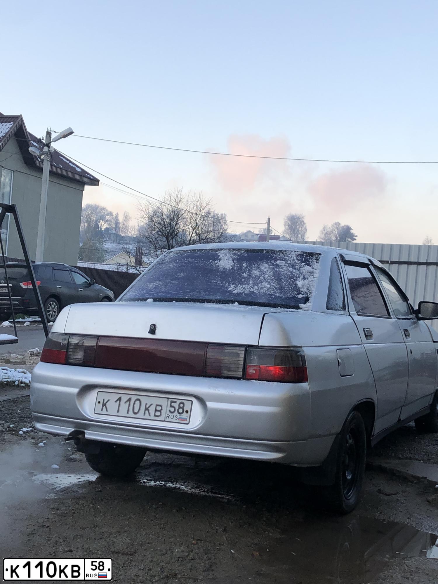 Фото автомобиля LADA 2110 LADA, 2001 — госномер К110КВ58. Цвет: СВЕТЛО-СЕРЕБРИСТЫЙ МЕТАЛЛ
