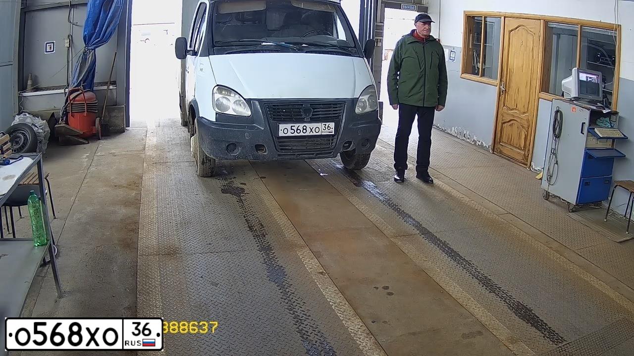 Фото автомобиля GAZ 3302, 2004 — госномер Е212РВ193. Цвет: СНЕЖНО-БЕЛЫЙ