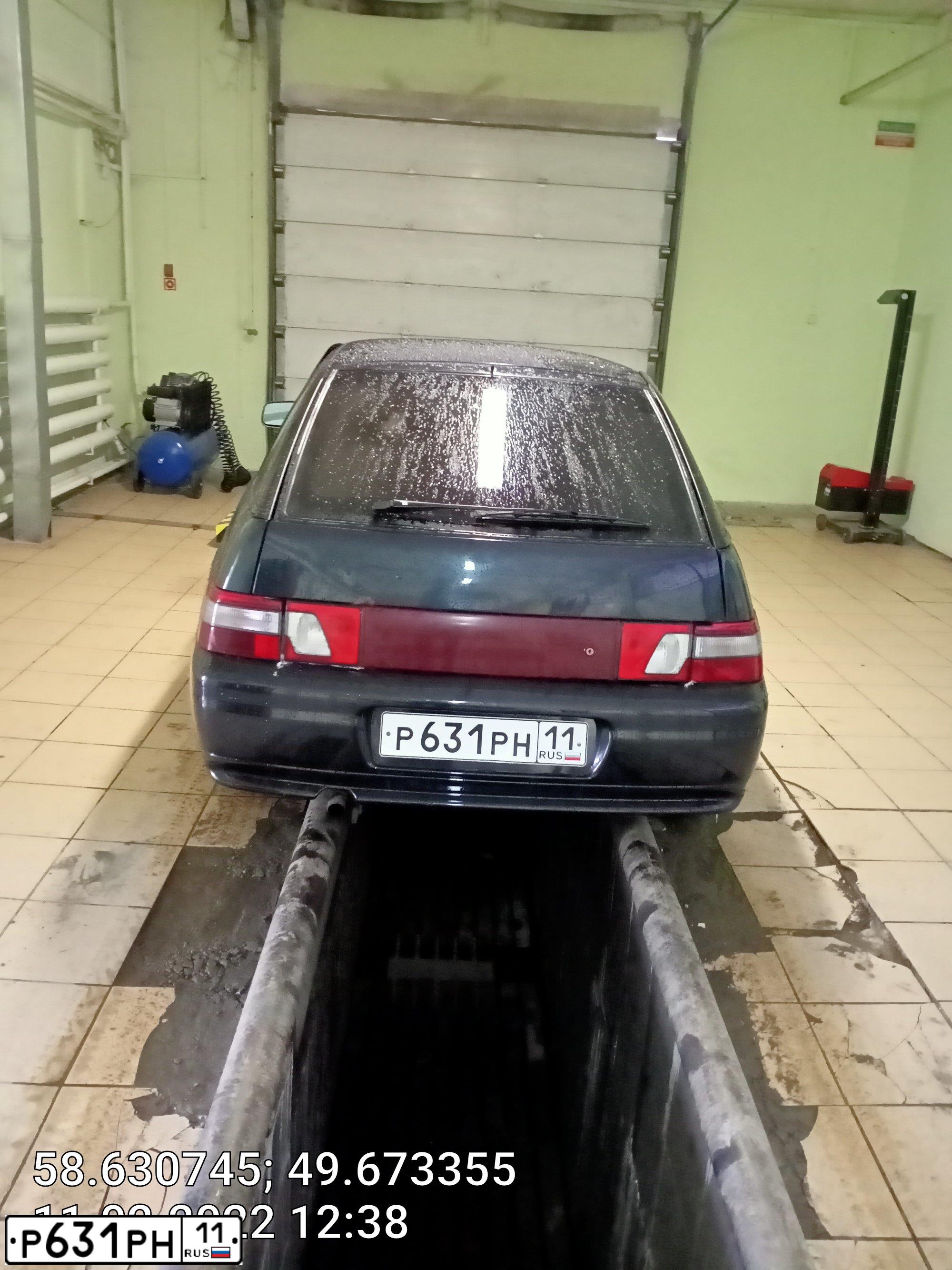 Фото автомобиля LADA 2112 LADA, 2006 — госномер Р505НУ11. Цвет: ГРАФИТОВЫЙ М ЕТАЛИК