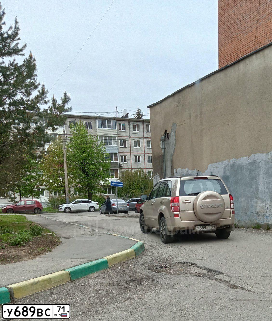 Фото автомобиля SUZUKI /GRAND/ VITARA, 2010 — госномер Е100ХК71. Цвет: БЕЖЕВЫЙ