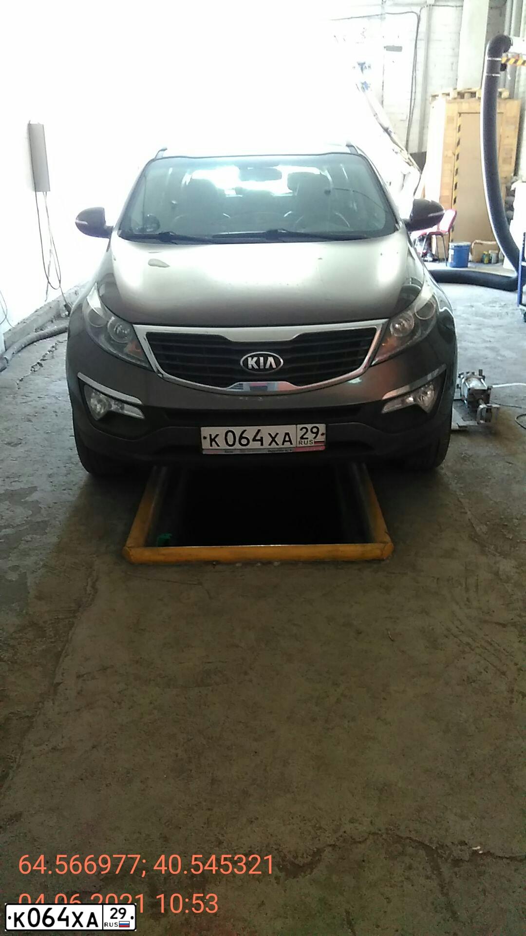 Фото автомобиля LADA 2170 PRIORA, 2009 — госномер К877АУ164. Цвет: Сине-Черный