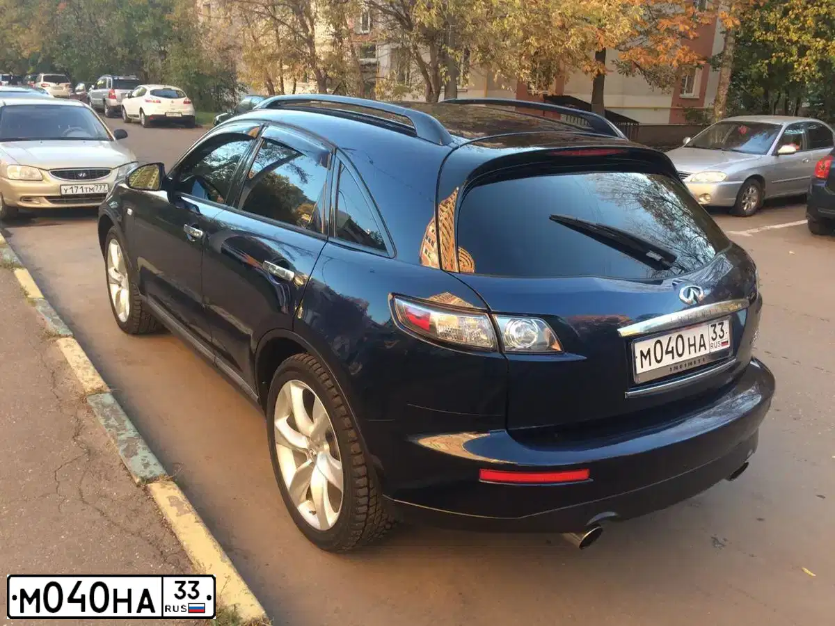 Фото автомобиля INFINITI QX70 /FX/, 2007 — госномер В347СТ69. Цвет: Темно-синий