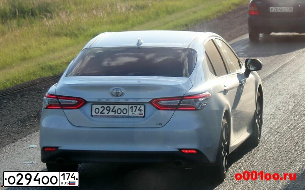 Фото автомобиля LANDROVER RANGE ROVER SPORT, 2015 — госномер О294ОО174. Цвет: ЯРКО-БЕЛЫЙ