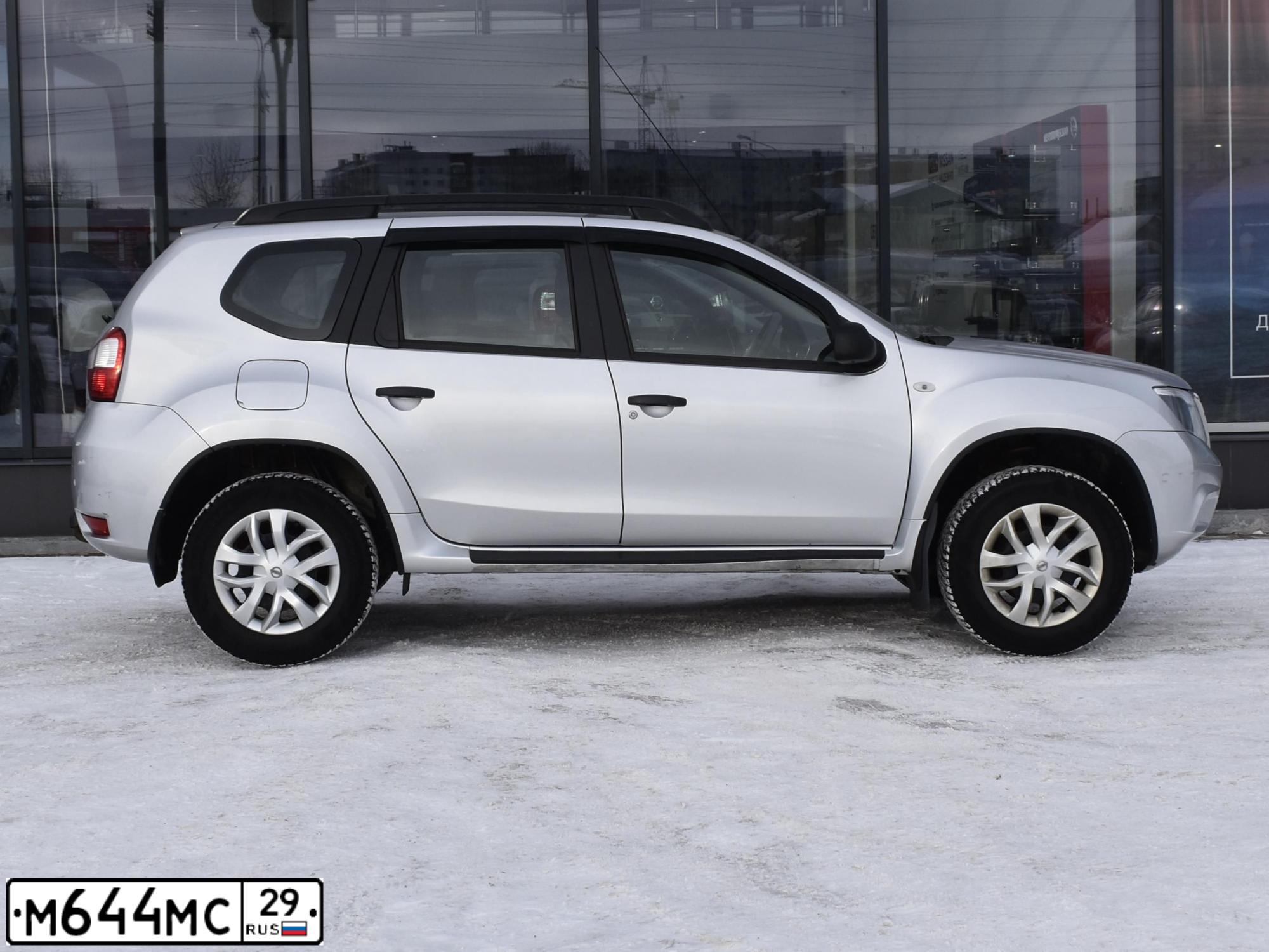 Фото автомобиля NISSAN TERRANO, 2017 — госномер О882МР29