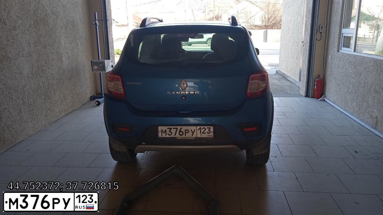 Фото автомобиля RENAULT SANDERO, 2016 — госномер Р681ОР193. Цвет: СВЕТЛО-СИНИЙ