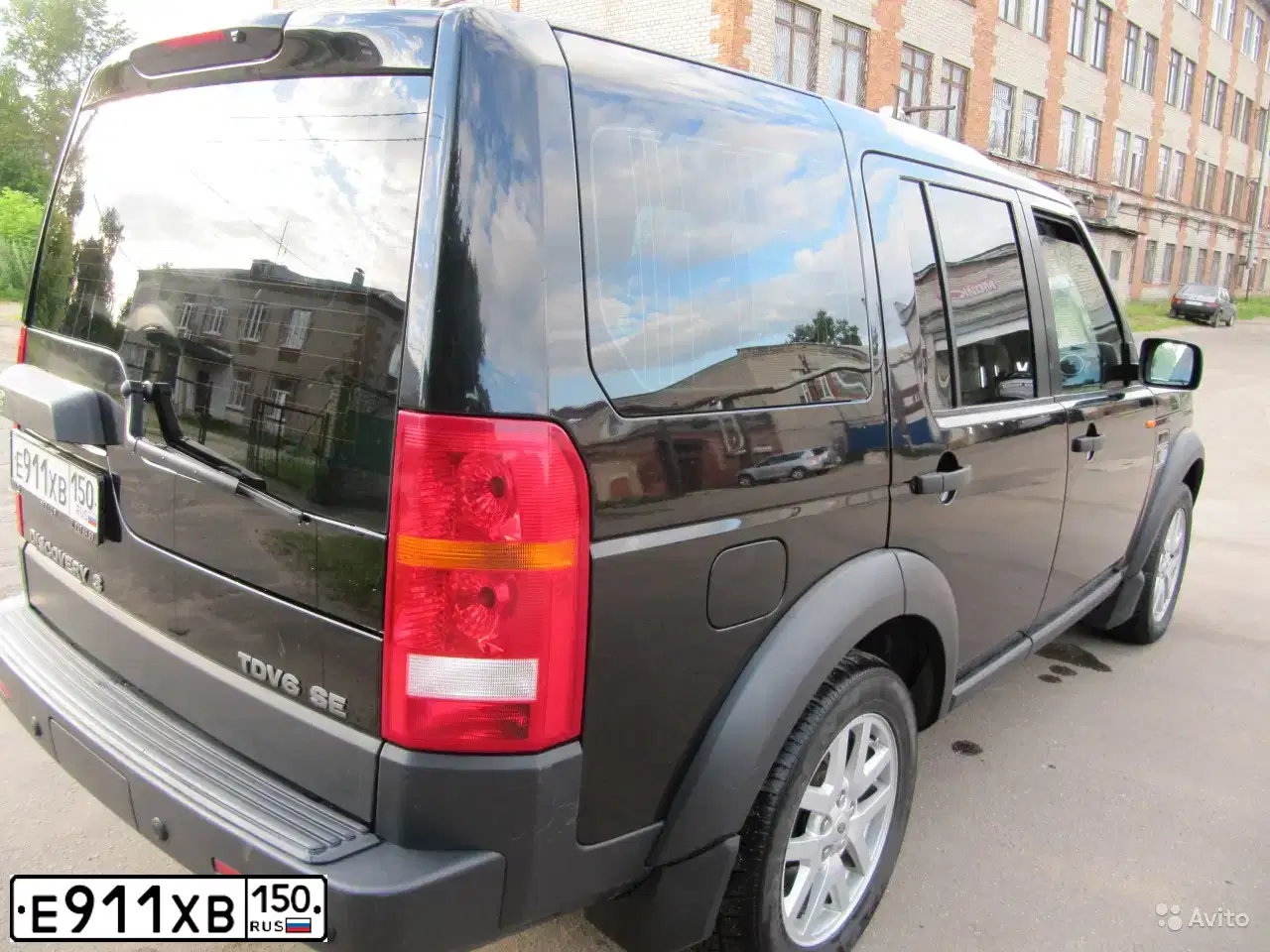 Фото автомобиля KIA SORENTO, 2008 — госномер Е911ХВ150. Цвет: ЧЕРНЫЙ ГРАФИТ