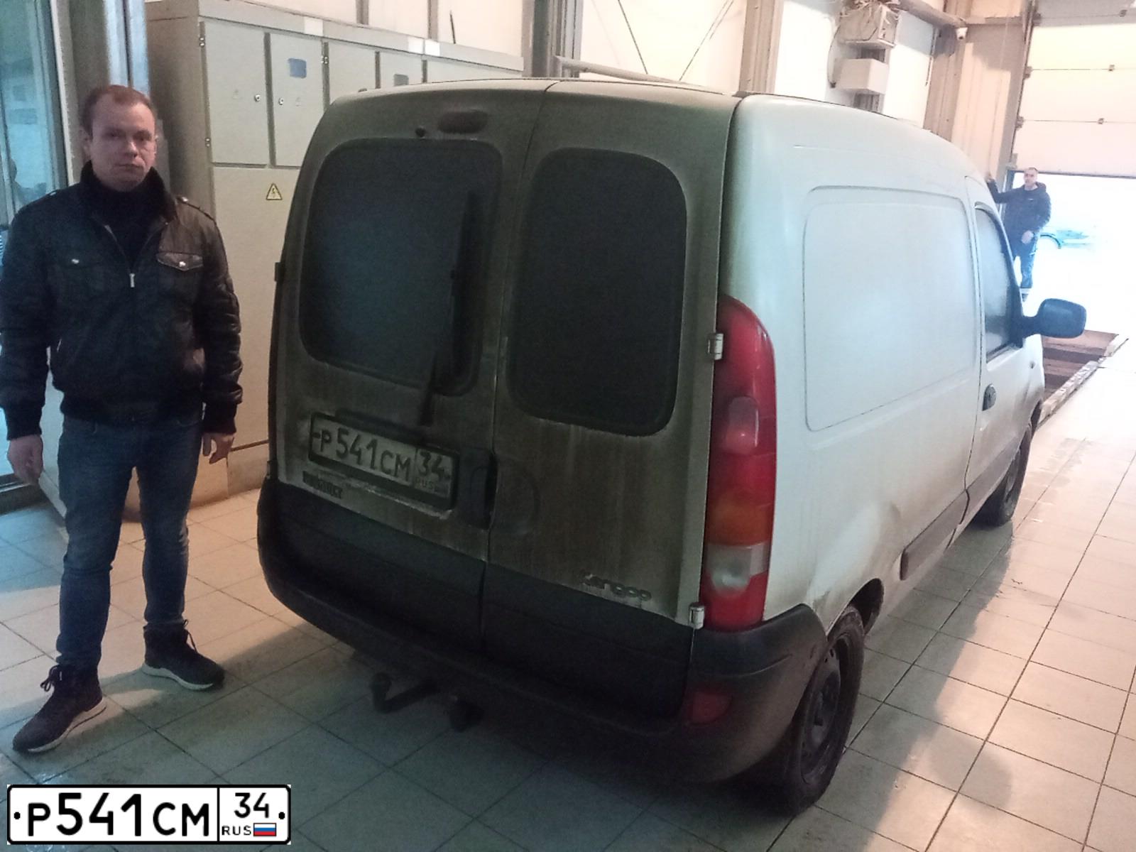 Фото автомобиля RENAULT KANGOO, 2007 — госномер Р541СМ34. Цвет: Белый