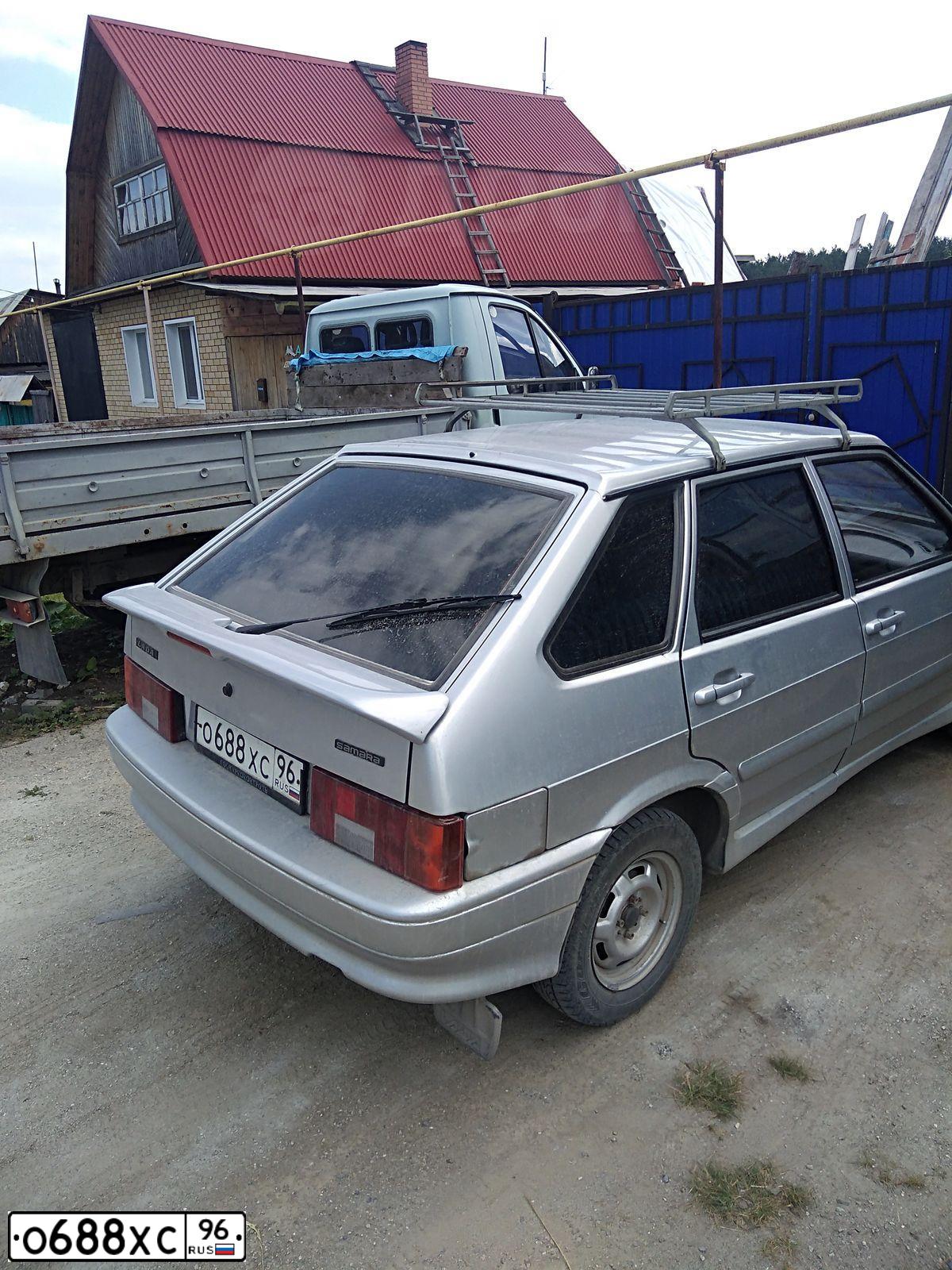 Фото автомобиля LADA 2114 SAMARA, 2010 — госномер О688ХС96. Цвет: СВЕТЛО-СЕРЕБРИСТЫЙ