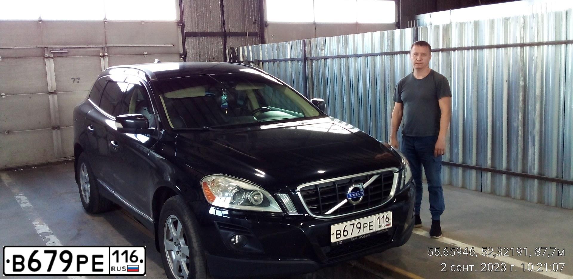 Фото автомобиля VOLVO XC60, 2010 — госномер В679РЕ116. Цвет: ЧЕРНЫЙ