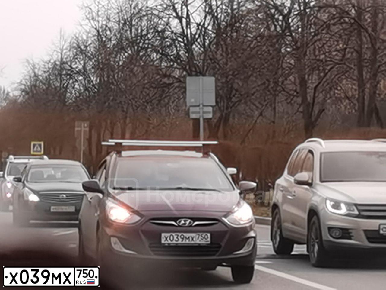 Фото автомобиля HYUNDAI SOLARIS, 2011 — госномер С834УО33. Цвет: ФИОЛЕТОВЫЙ