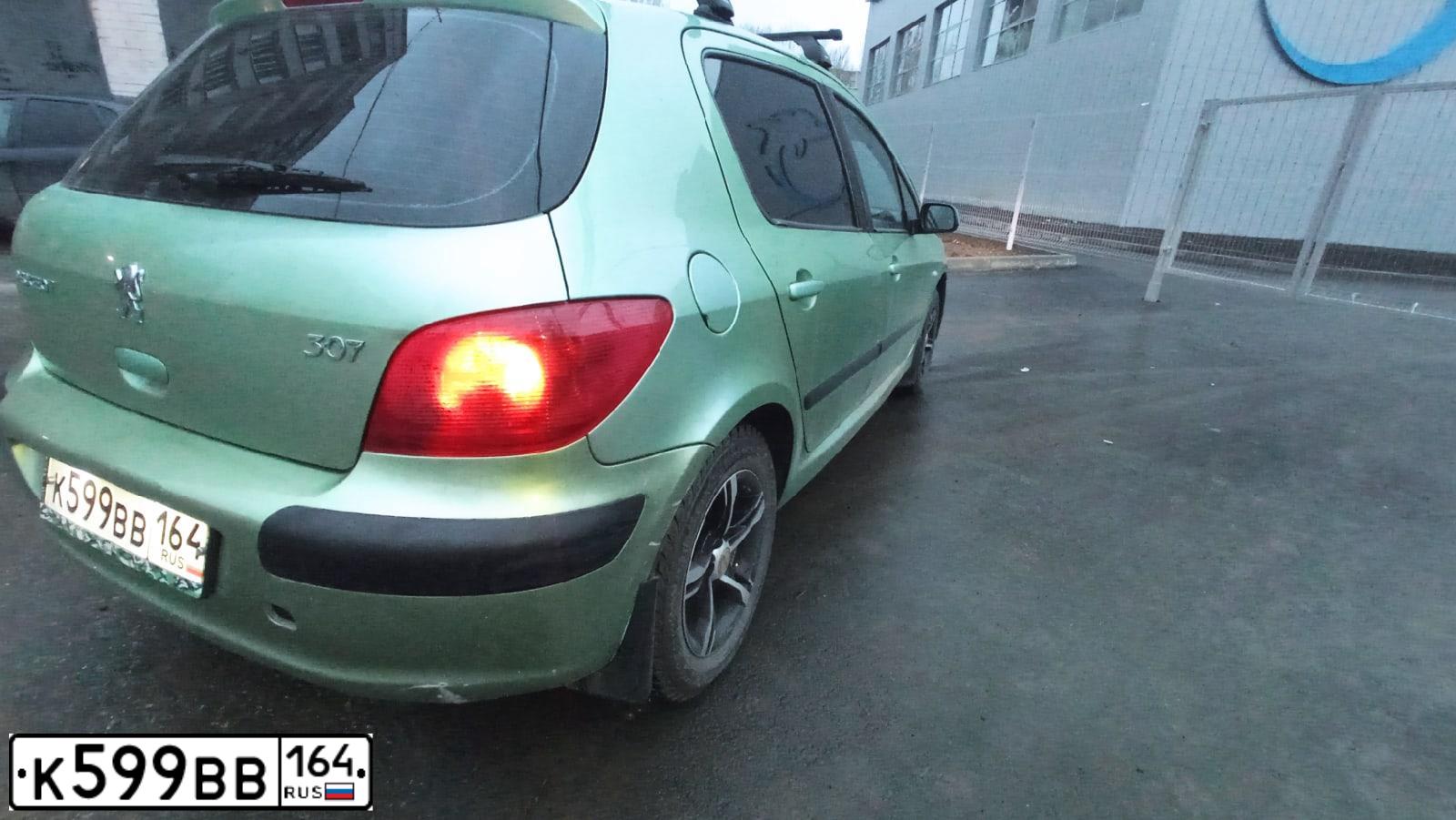 Фото автомобиля PEUGEOT 307, 2003 — госномер Х410МС136