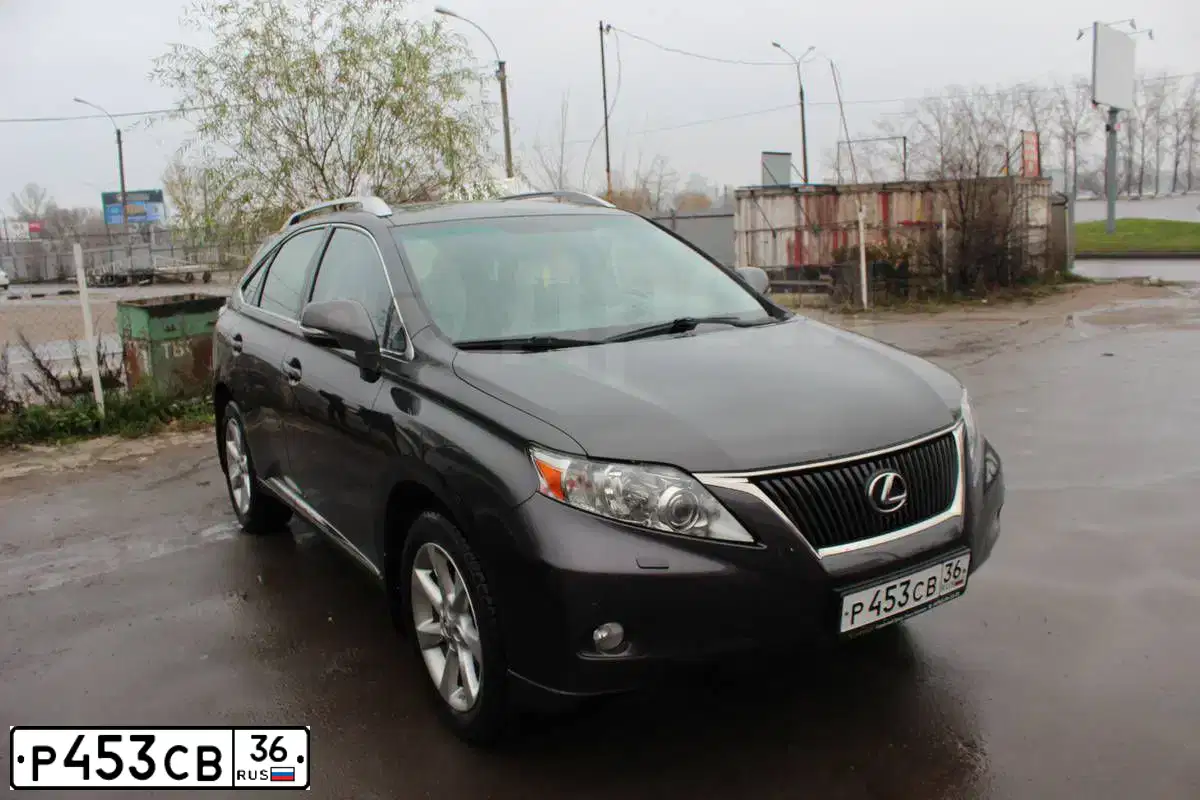 Фото автомобиля LEXUS RX, 2010 — госномер О597ОО36. Цвет: ТЕМНО-СЕРЫЙ
